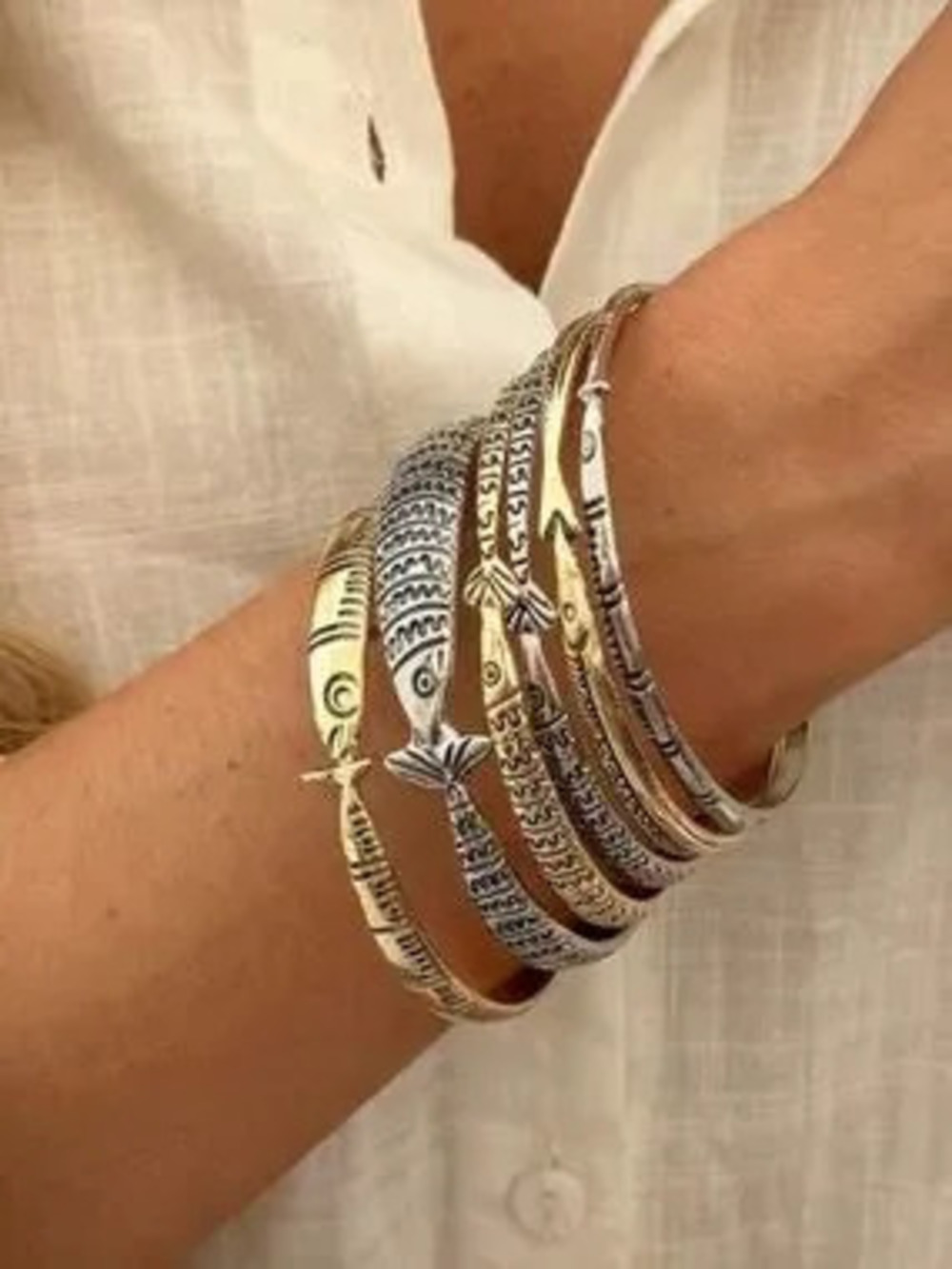 Zara Mixed Metal Fish Motif Bangle Set - Gold & Silver